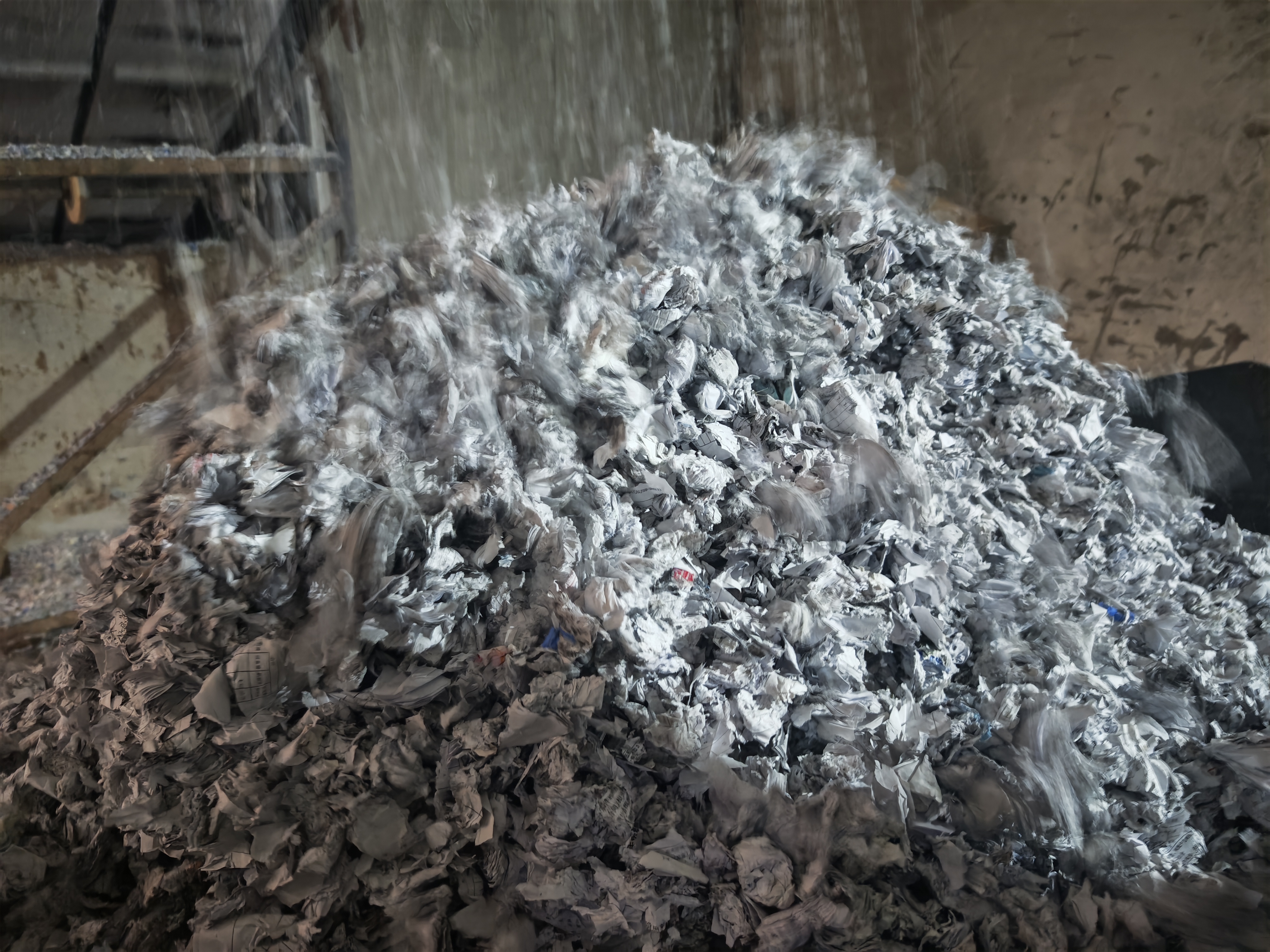 办公文件堆积上门清理销毁，荔湾文件销毁服务厂家